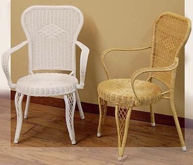 white wicker chair & natural wicker chair